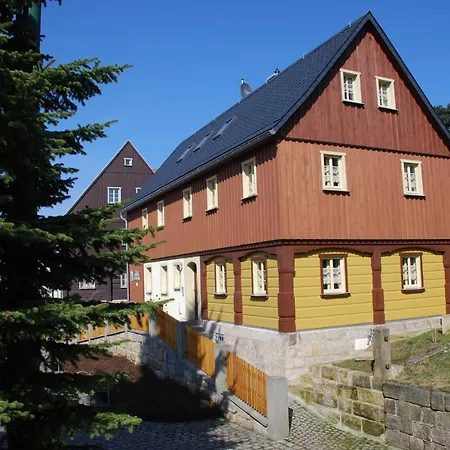 Fh Am Osterbrunnen Guest house